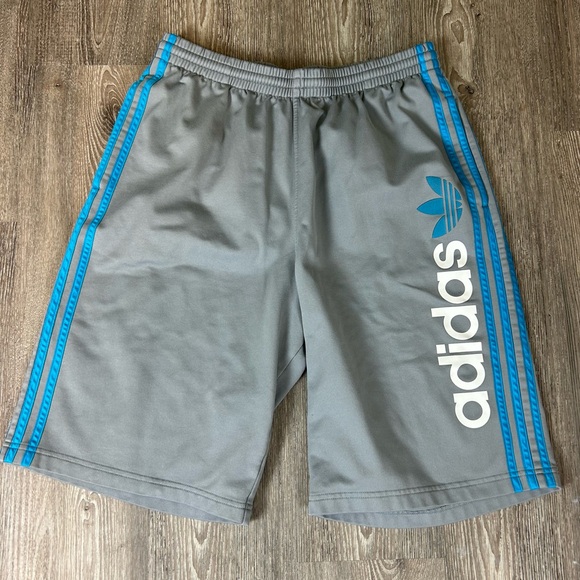 Men’s Adidas Striped Shorts - Picture 4 of 12